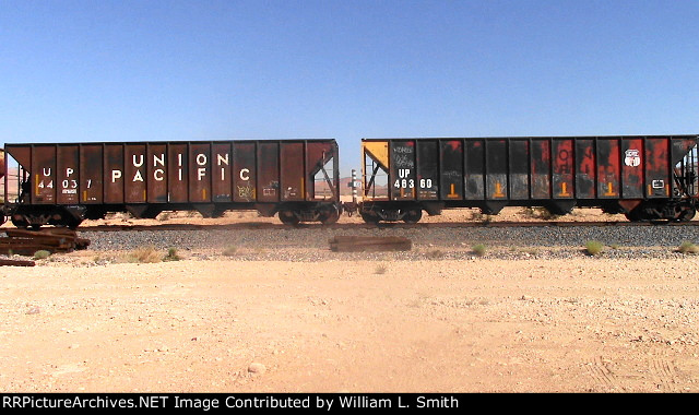 EB Manifest Frt at Erie NV W-MTrnSlv-Pshr -46